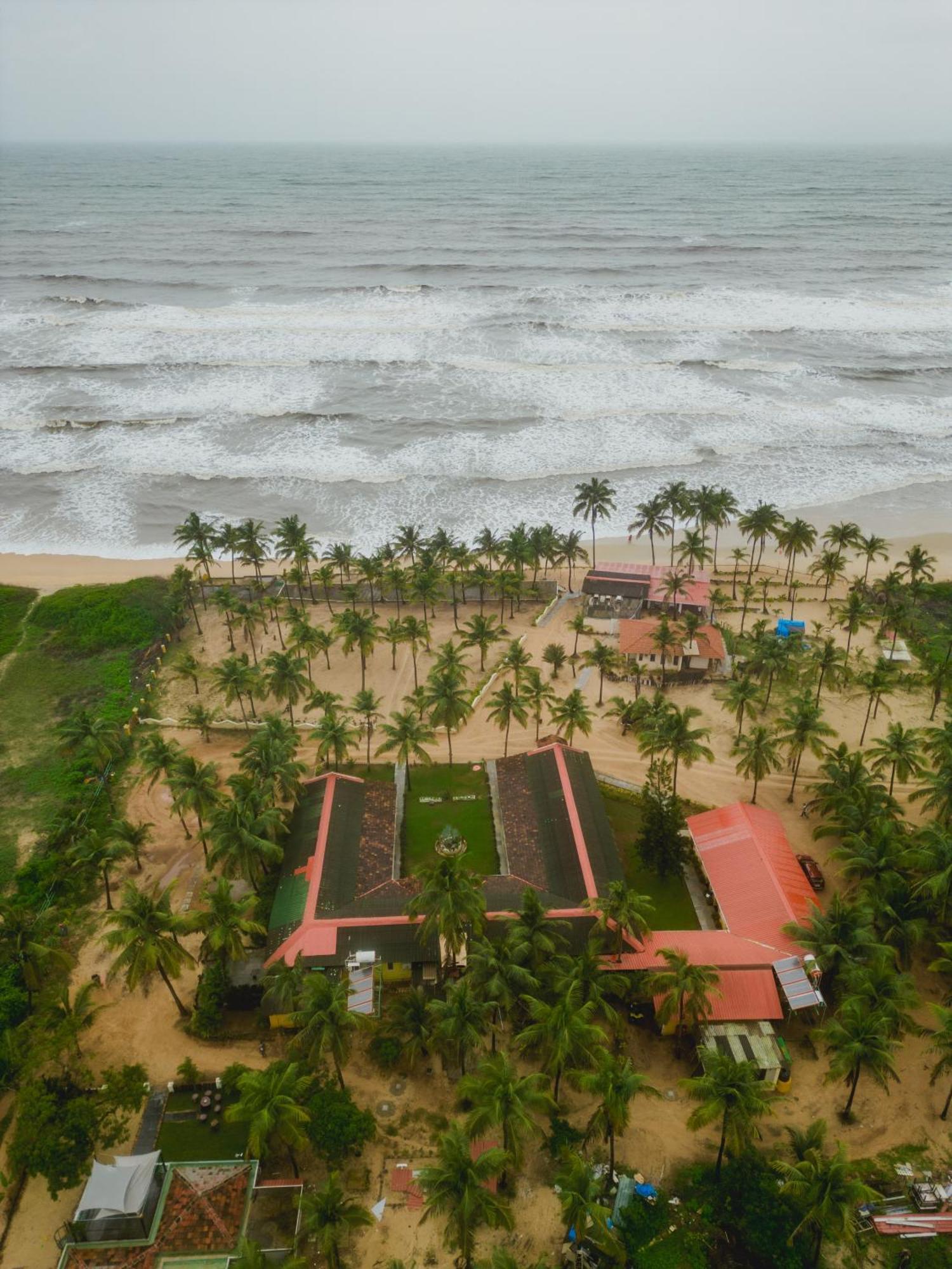 C Roque Beach Resort Colva Eksteriør billede